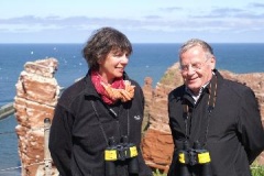 Lothar Bisky auf Helgoland - hier im Bild mit Linke-Co-Landessprecherin Antje Jansen